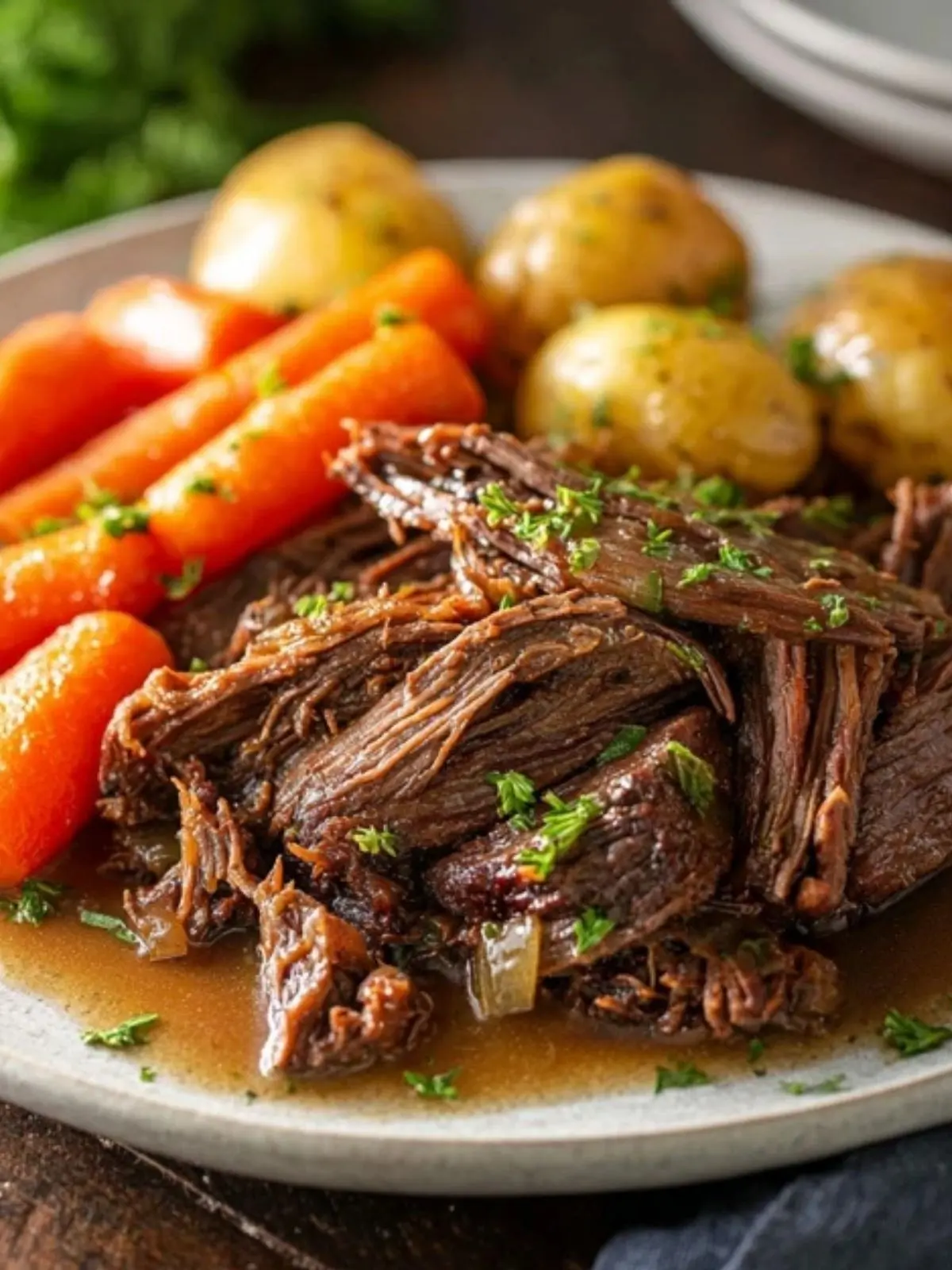 Slow Cooker Pot Roast with Gravy (1)