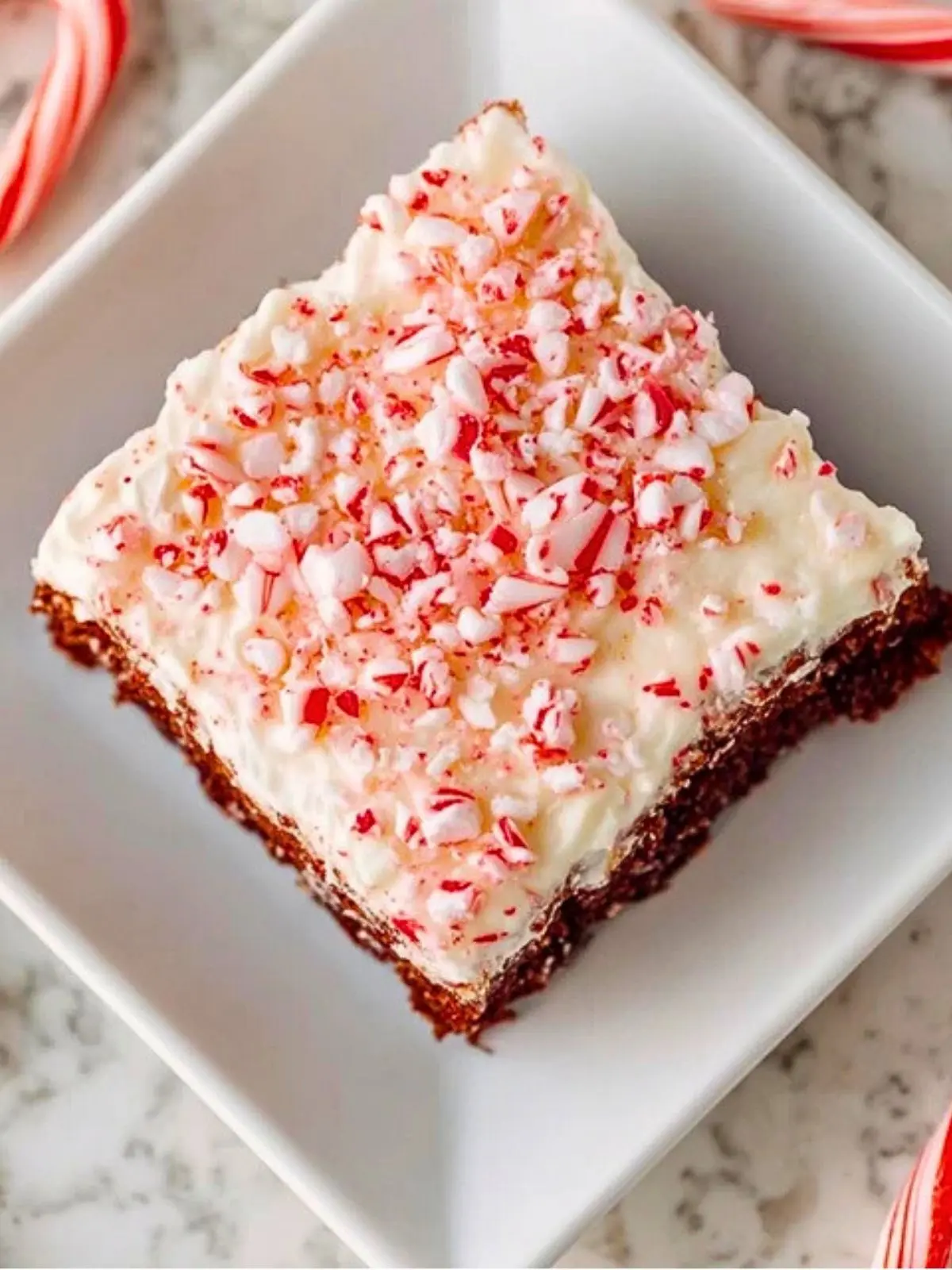 Peppermint Poke Cake (1)
