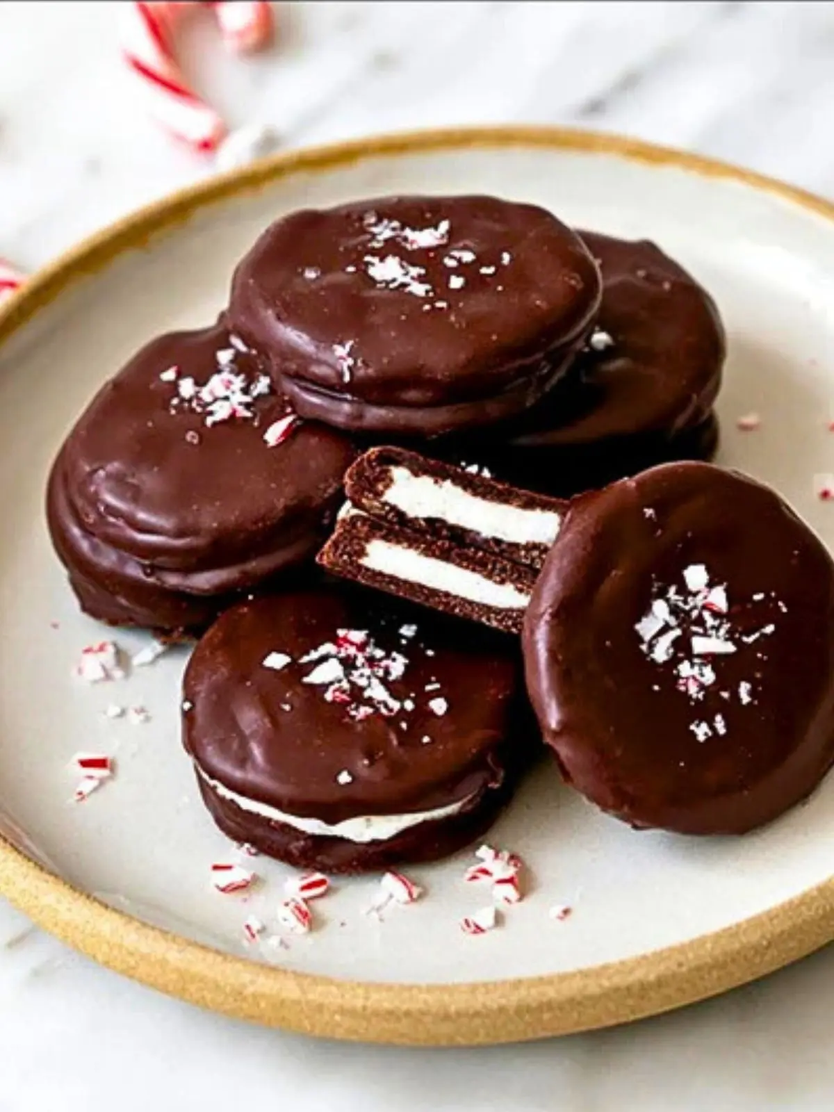 Quick 20-Minute Peppermint Patties (1)