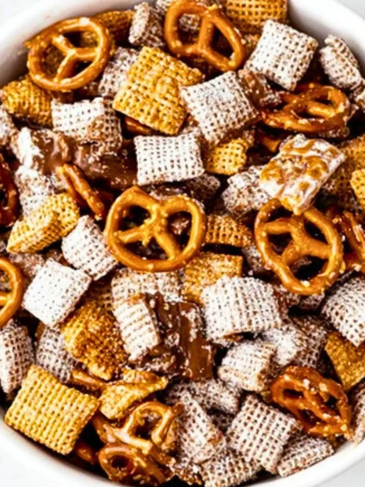 Salted Caramel Pretzel Puppy Chow (1)