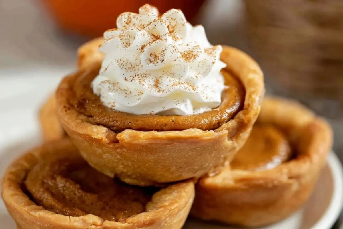 The Best Mini Pumpkin Pies